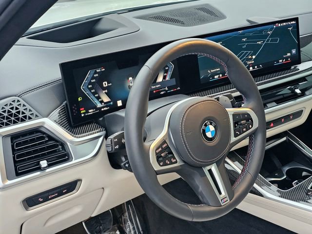 Used 2025 BMW X7 M60i image 17