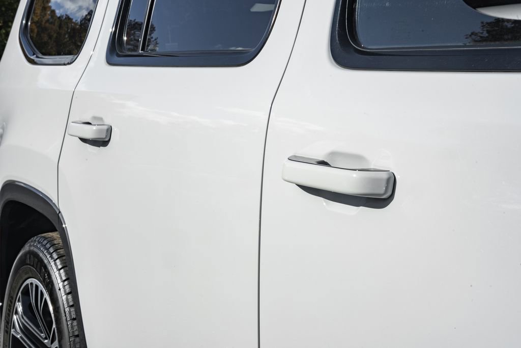 Used 2022 Jeep Wagoneer Series III image 16