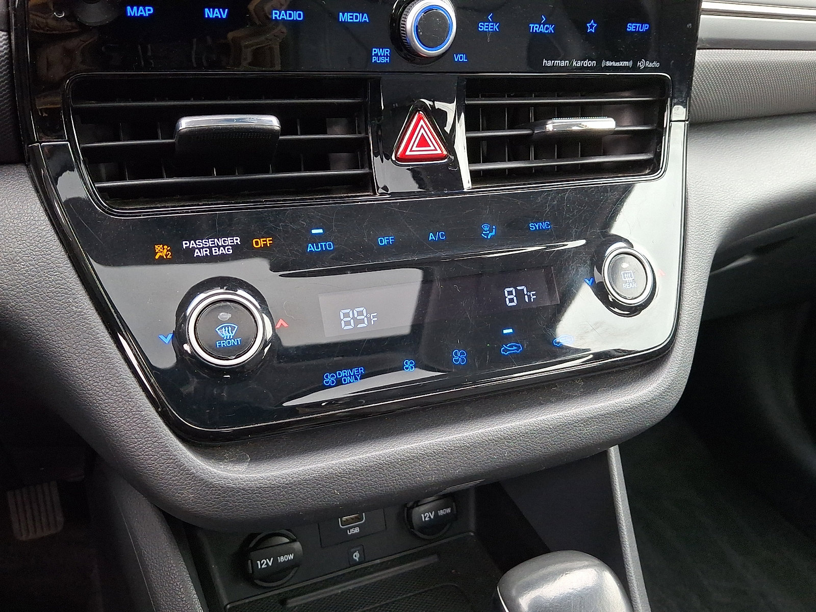 Used 2020 Hyundai Ioniq Limited image 23