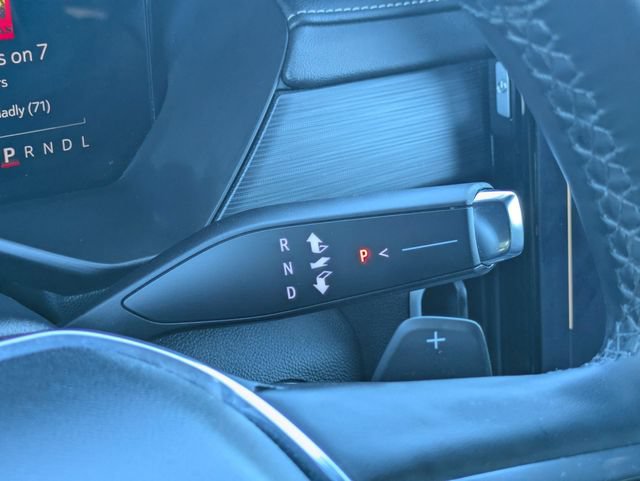 Used 2025 GMC Acadia Elevation w/ Elevation Premium Package FWD image 25