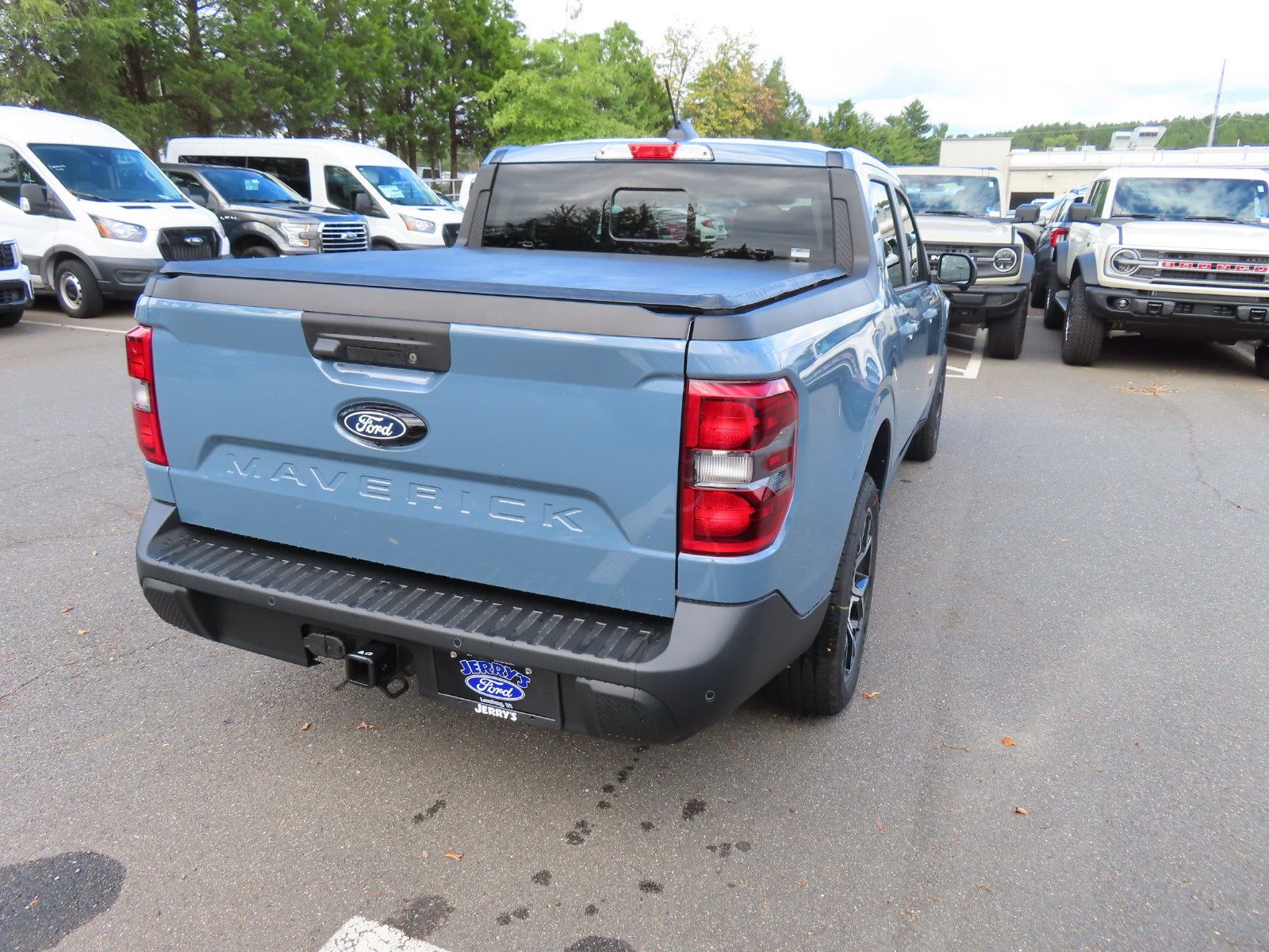 New 2026 Ford Maverick Lariat w/ 4K Tow Package AWD/4WD image 4