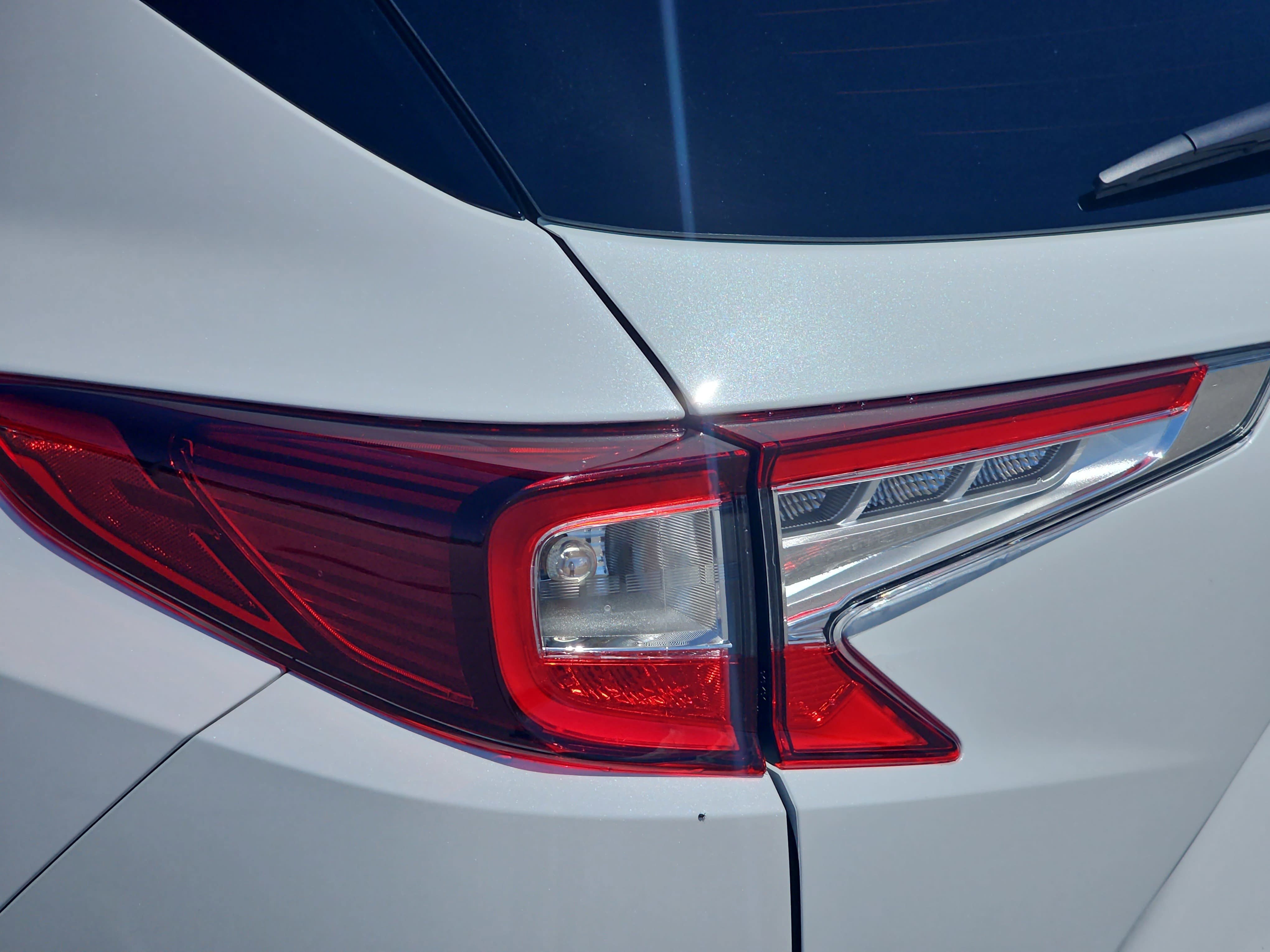 Used 2025 Acura RDX SH-AWD image 32