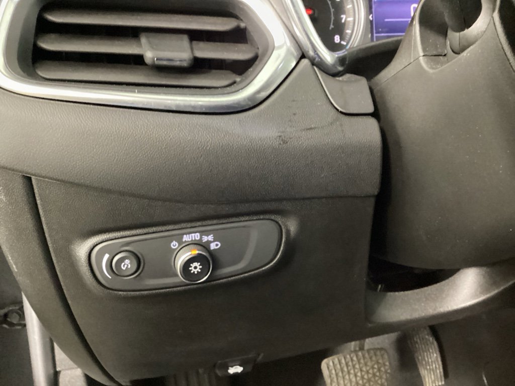 Used 2022 Chevrolet Equinox LT image 23