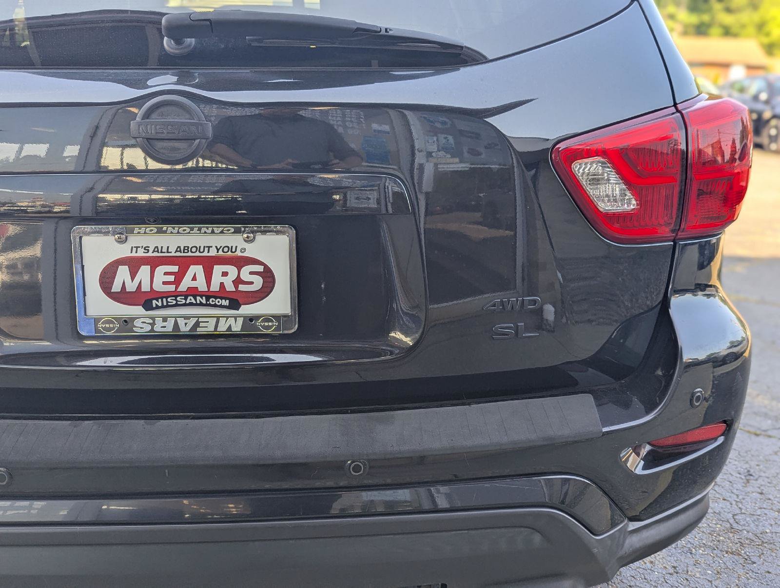 Used 2020 Nissan Pathfinder SL AWD/4WD image 9