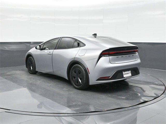 New 2026 Toyota Prius LE image 8