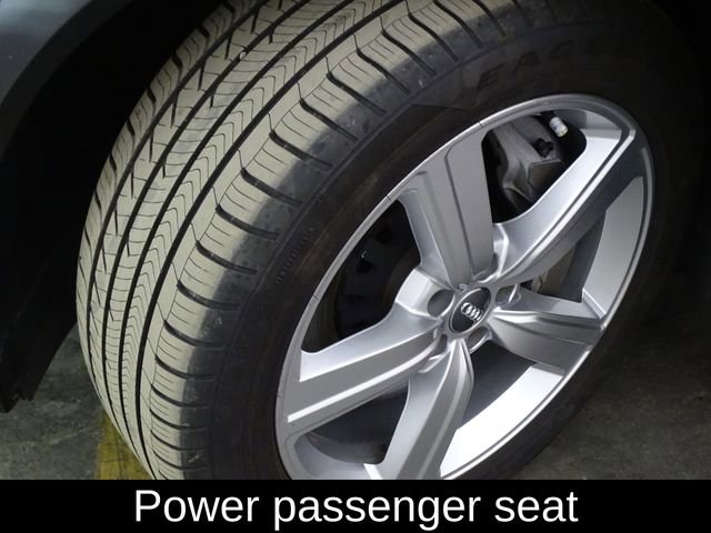 Used 2019 Audi e-tron Prestige w/ Prestige Package image 47