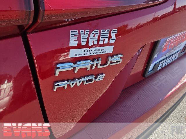 Used 2020 Toyota Prius XLE AWD/4WD image 4