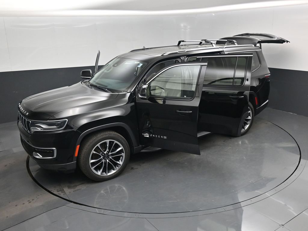 Used 2022 Jeep Wagoneer Series II w/ Premium Group I AWD/4WD image 20