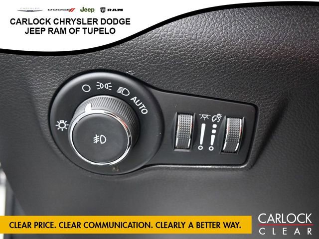 Used 2025 Jeep Compass Limited image 13