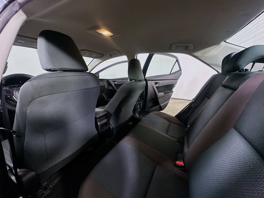 Used 2019 Toyota Corolla LE FWD image 13
