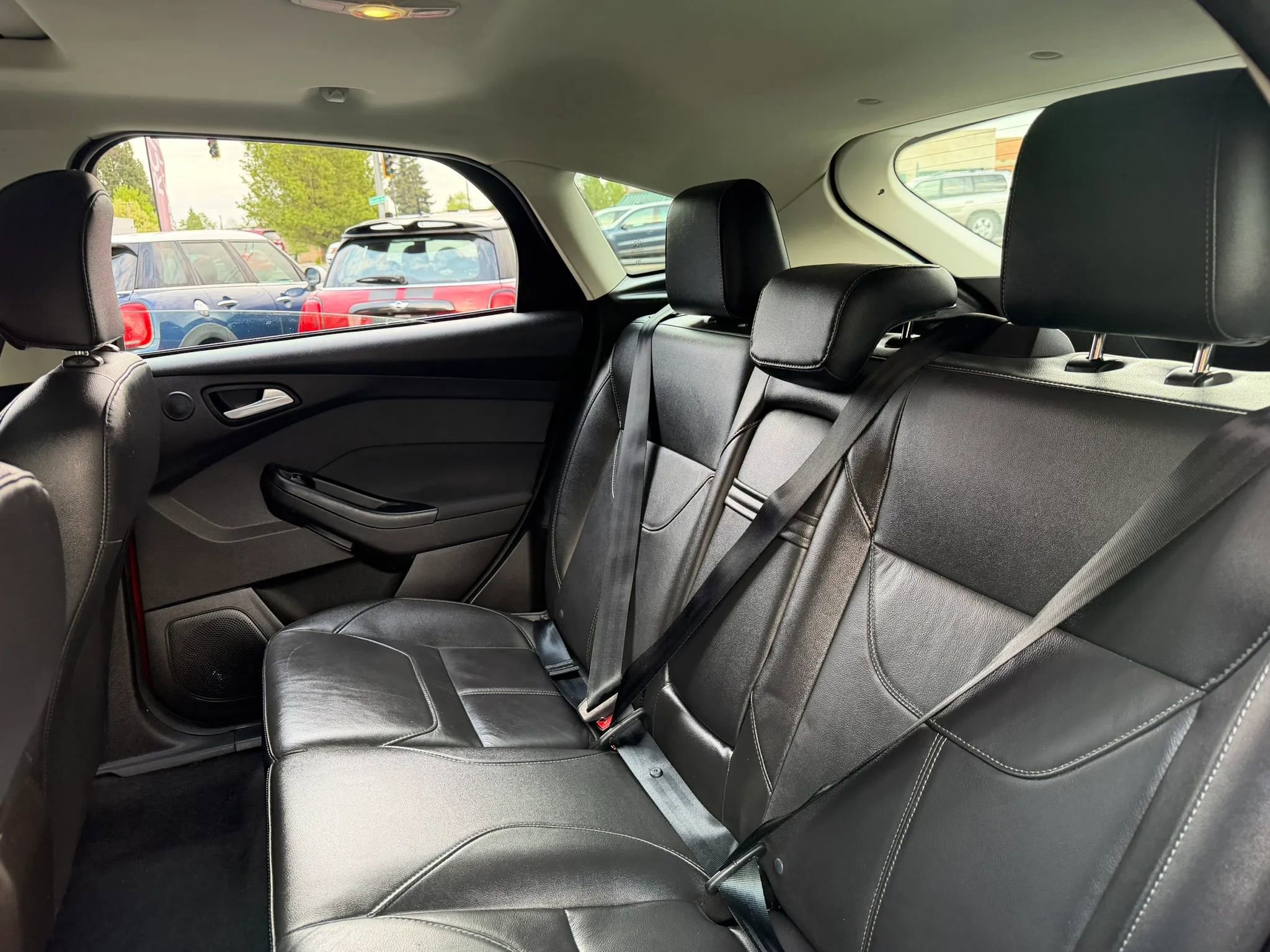 Used 2016 Ford Focus Titanium FWD image 18