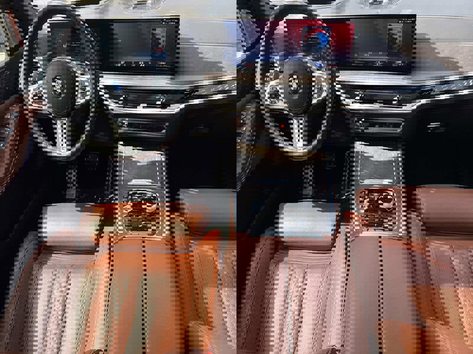 Certified 2024 BMW X7 M60i w/ Executive Package image 18