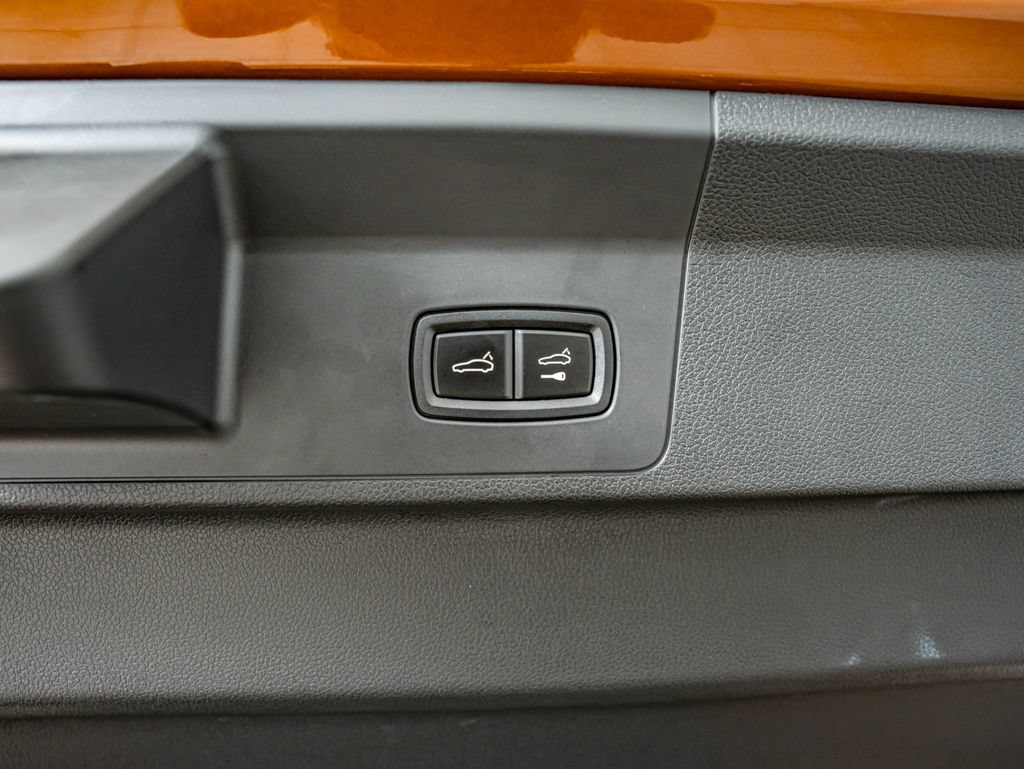 Certified 2024 Porsche Panamera 4 AWD/4WD image 48