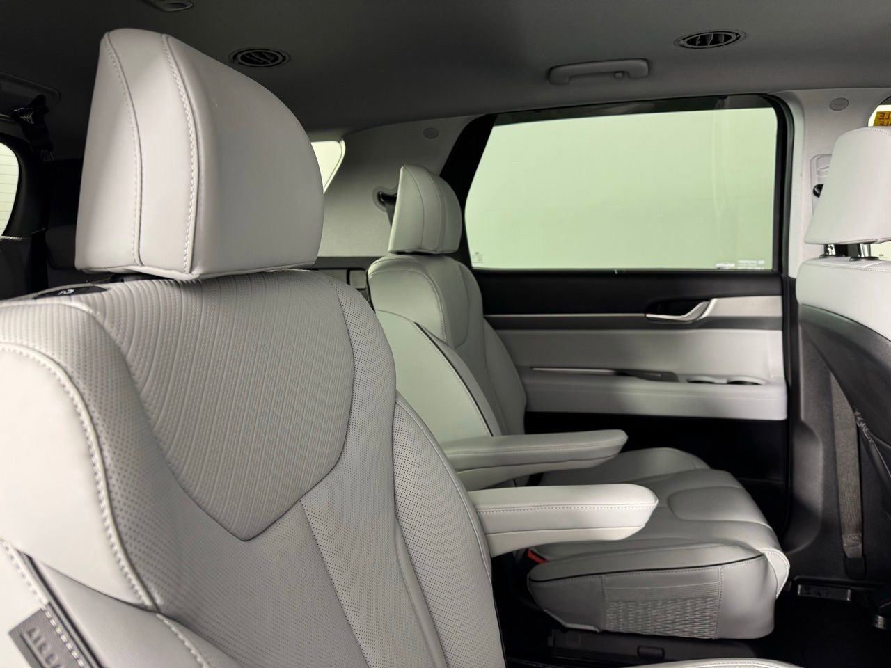Used 2025 Hyundai Palisade SEL image 30