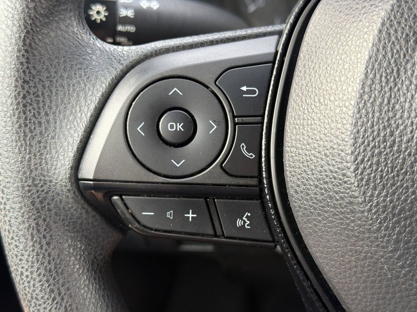 Certified 2021 Toyota Corolla LE w/ LE Convenience Package FWD image 18