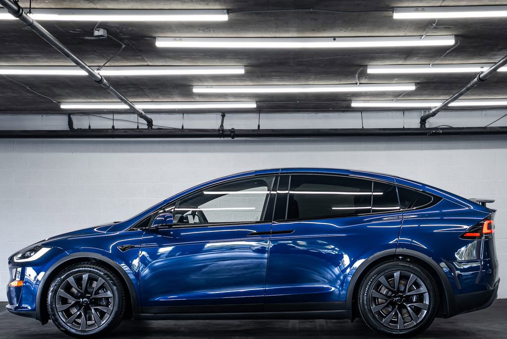 Used 2024 Tesla Model X AWD/4WD image 2