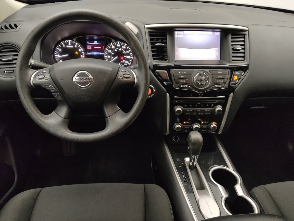 Used 2020 Nissan Pathfinder S FWD image 22