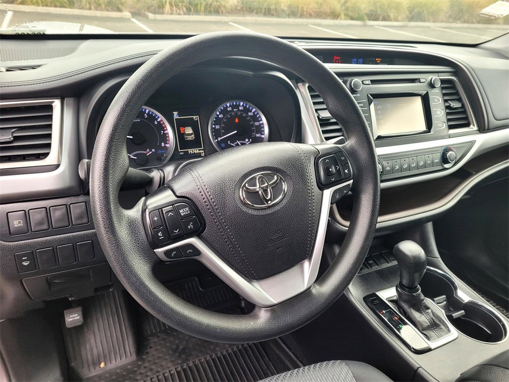 Used 2019 Toyota Highlander LE image 8