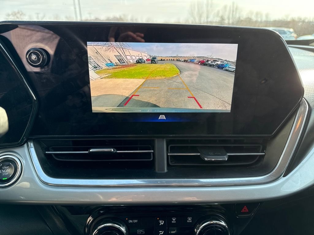 Certified 2024 Chevrolet Trax LT w/ Driver Confidence Package image 19