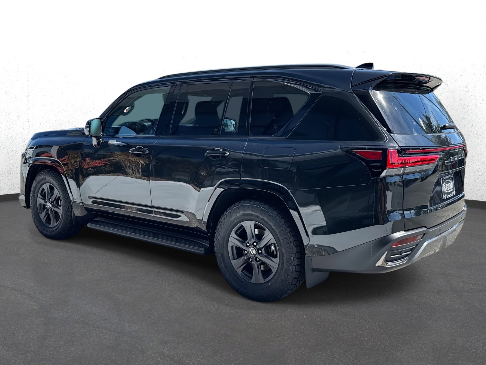 New 2025 Lexus LX 700h Overtrail image 5