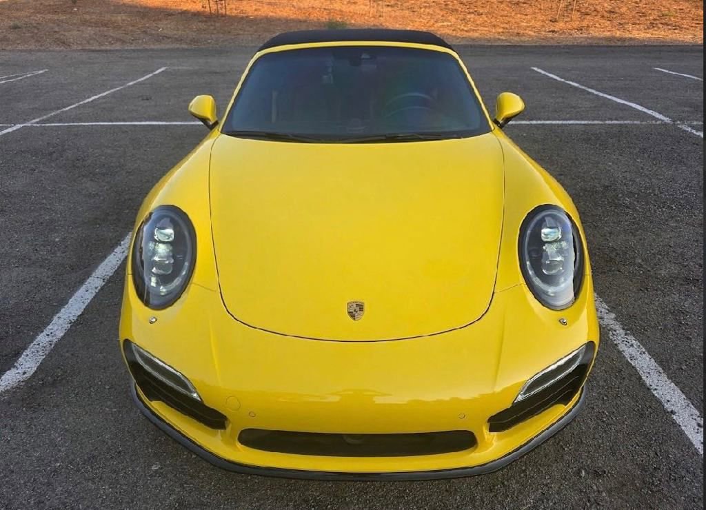 Used 2016 Porsche 911 Turbo S image 9
