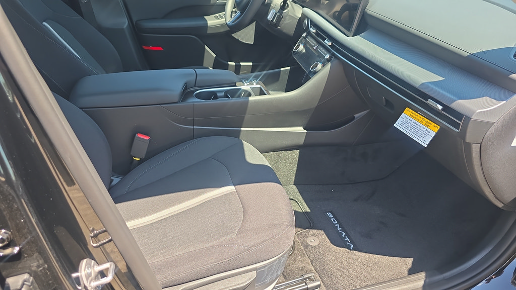 New 2026 Hyundai Sonata Blue FWD image 13