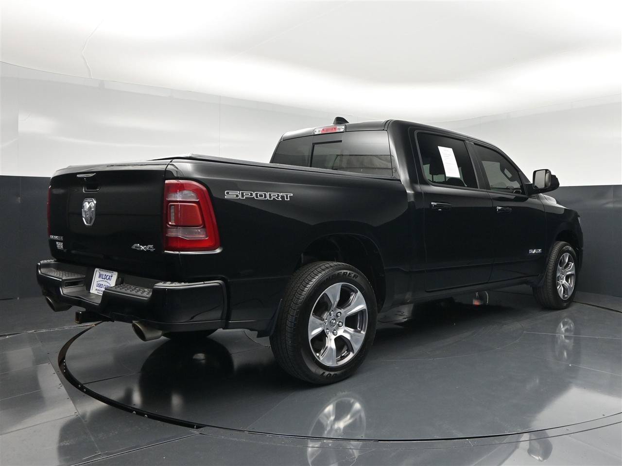 Used 2023 RAM 1500 Laramie AWD/4WD image 6