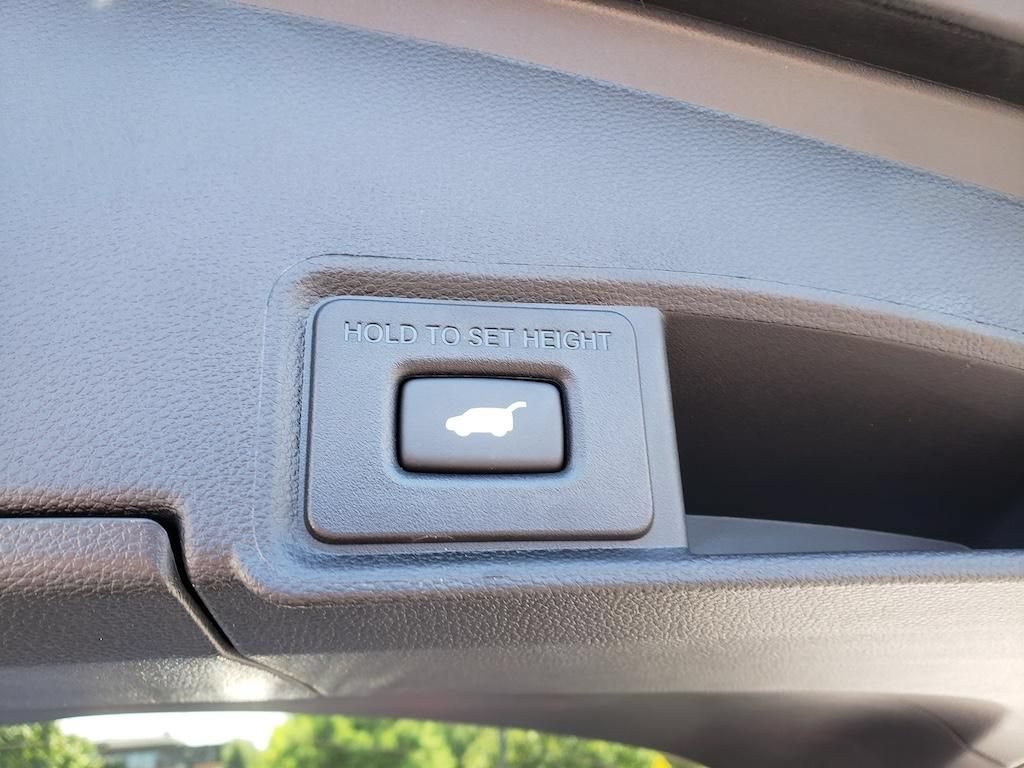 Certified 2024 Acura RDX SH-AWD image 9