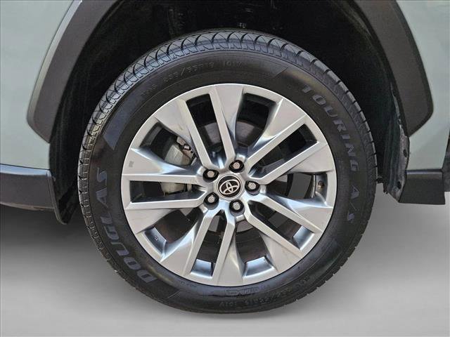 Used 2022 Toyota RAV4 XLE Premium image 23