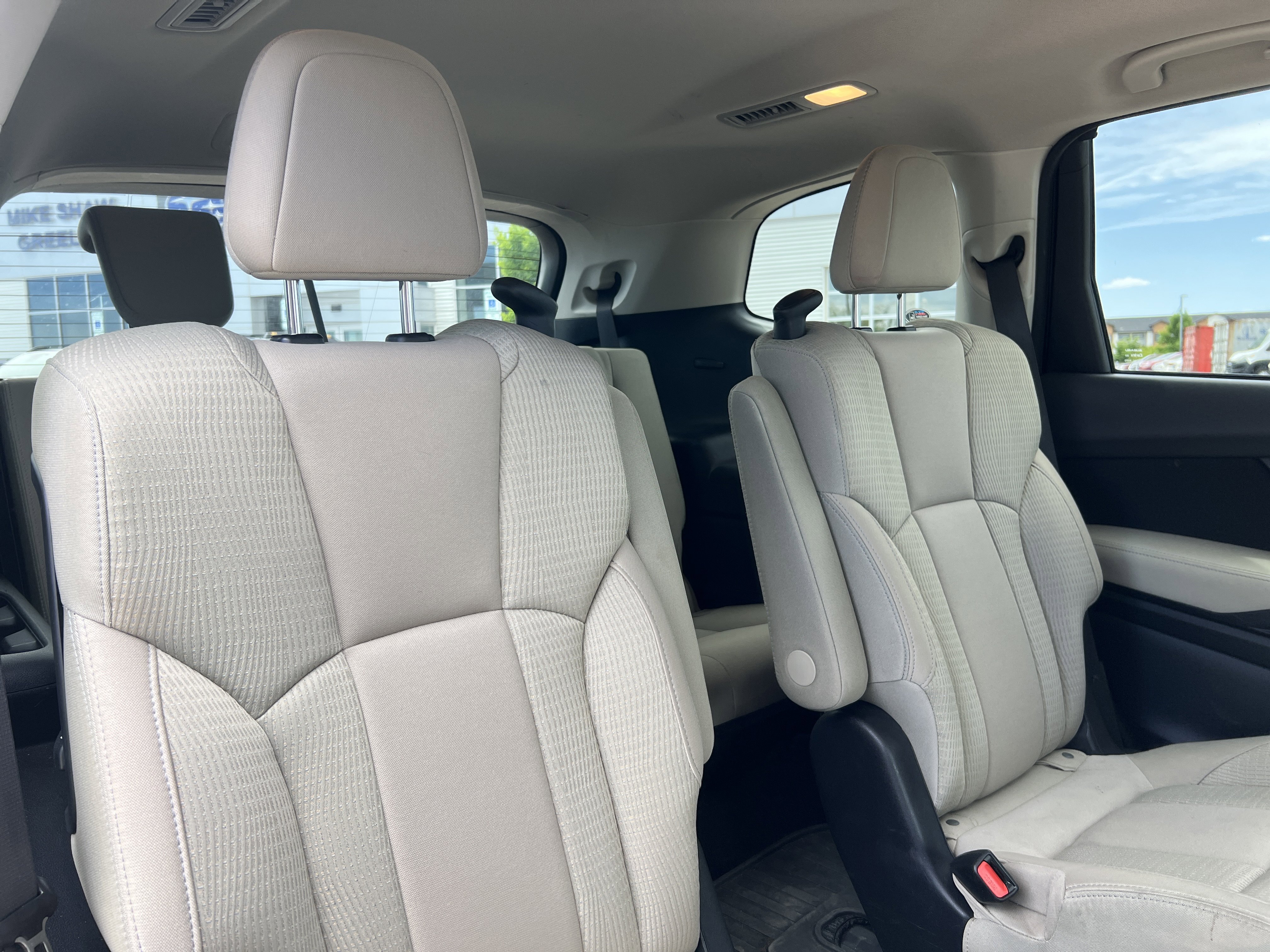 Used 2024 Subaru Ascent Premium w/ Convenience Package AWD/4WD image 16