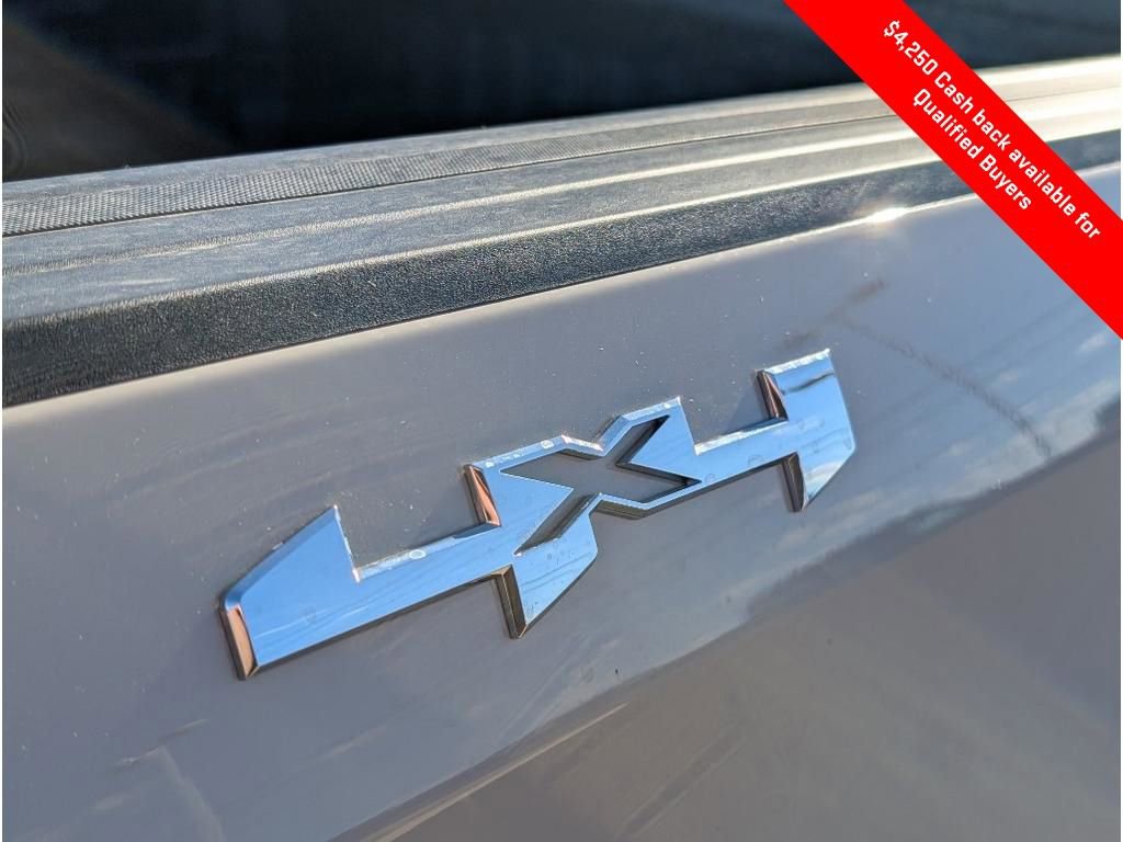 New 2026 GMC Sierra 1500 SLE w/ Preferred Package AWD/4WD image 9