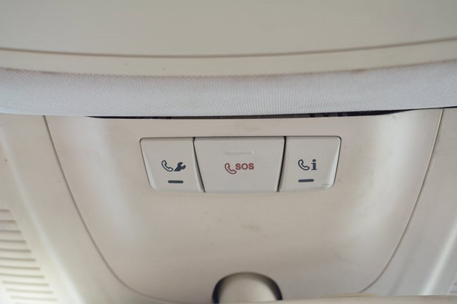 Used 2018 Mercedes-Benz GLE 350 w/ Premium 1 Package image 43