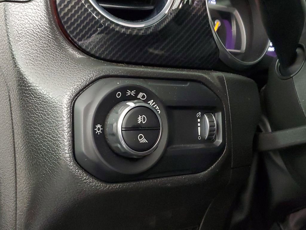 Used 2023 Jeep Gladiator Rubicon w/ Cold Weather Group image 16