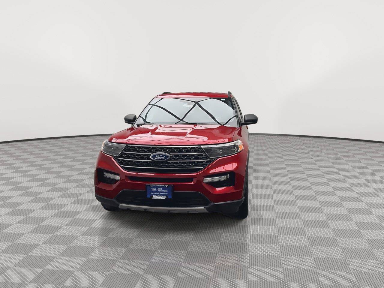 Certified 2020 Ford Explorer XLT w/ Equipment Group 202A AWD/4WD image 37