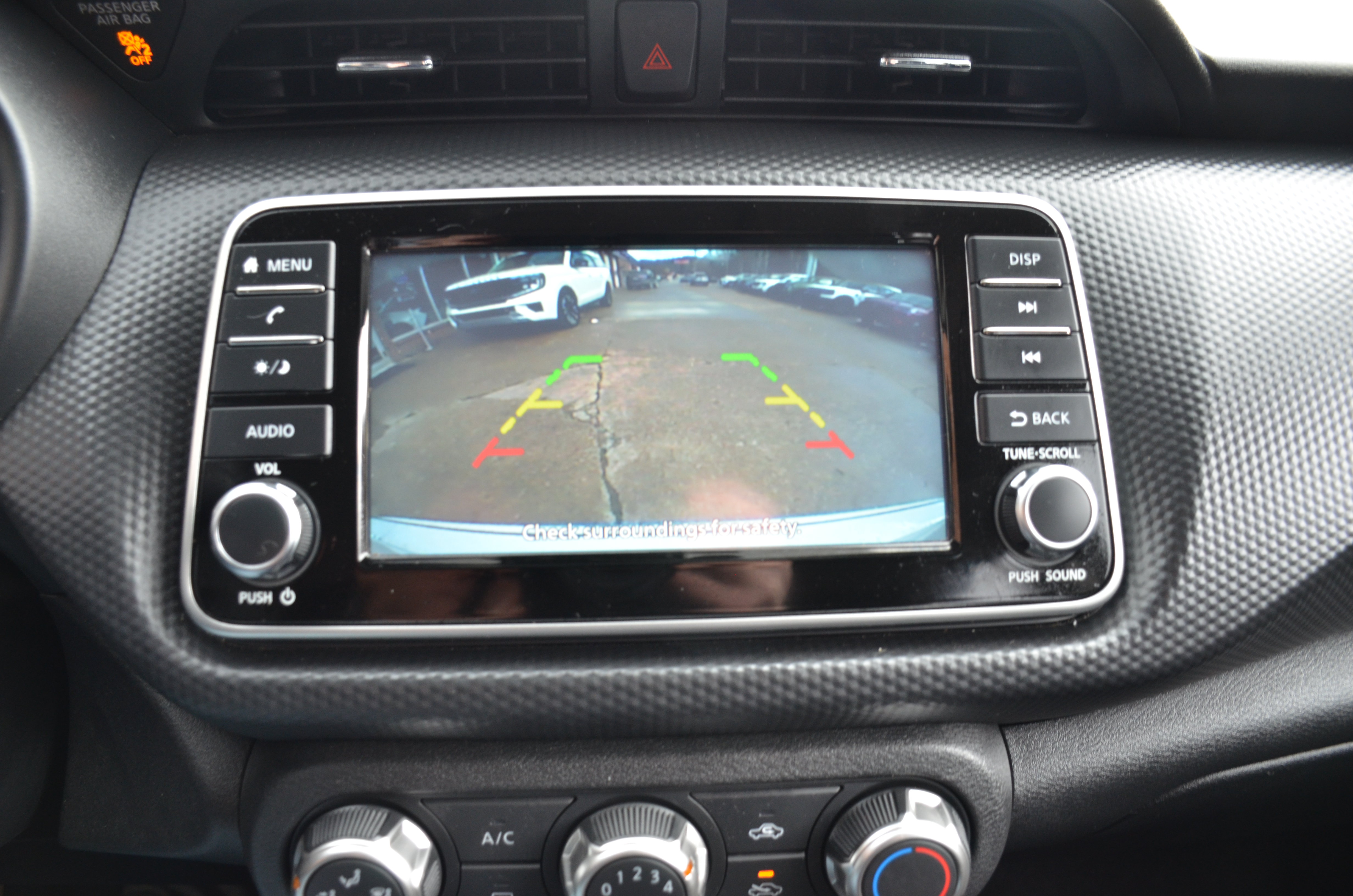Used 2022 Nissan Kicks S FWD image 11