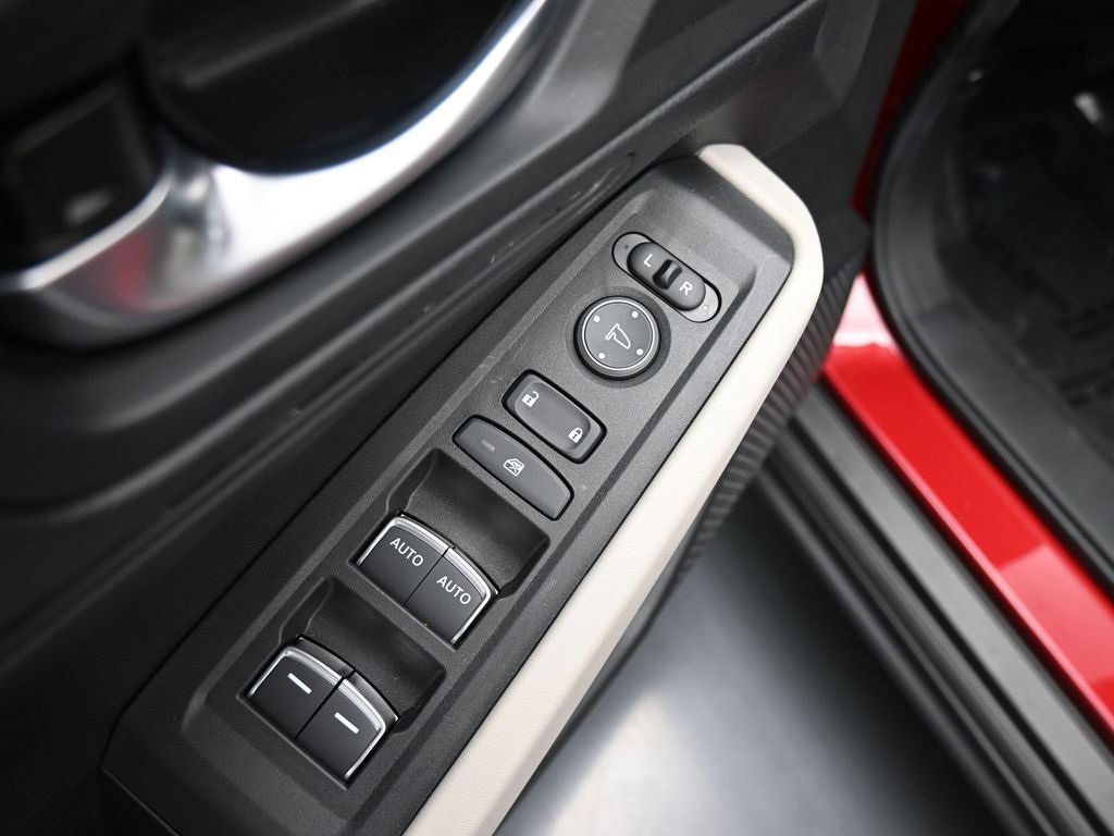 Certified 2025 Honda Accord LX image 31