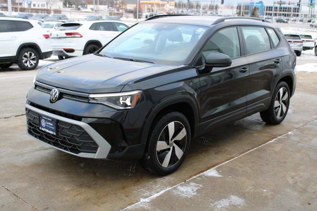 Certified 2025 Volkswagen Taos S image 3