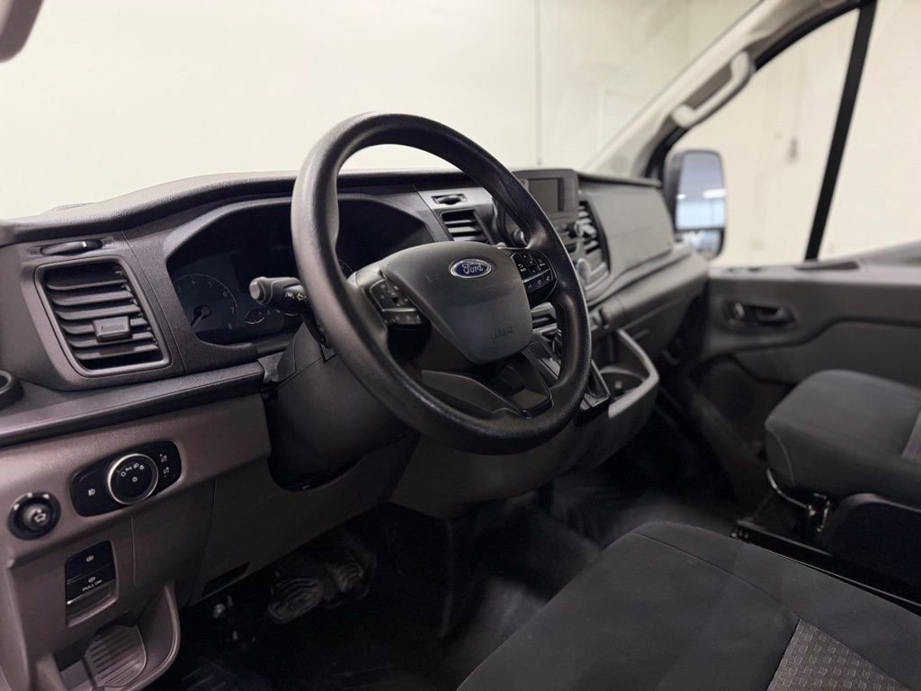 Used 2024 Ford Transit 250 Low Roof AWD w/ Exterior Upgrade Package image 15