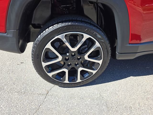 Used 2018 Jeep Compass Limited w/ Navigation Group AWD/4WD image 19