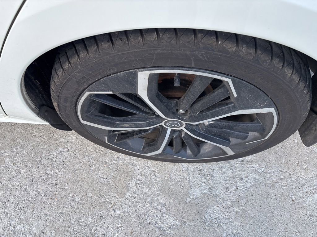 Used 2023 Nissan Altima 2.5 SR w/ SR Premium Package image 8