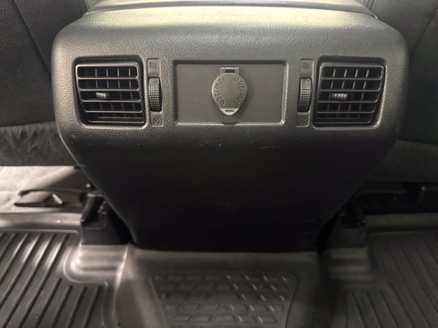 Used 2016 Toyota Tundra Limited w/ Limited Premium Package AWD/4WD image 13