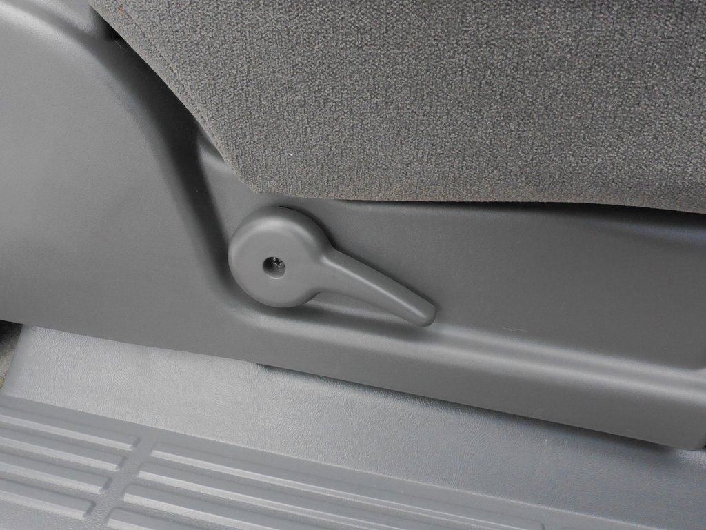 Used 2004 Chevrolet Silverado 2500 LS w/ Heavy-Duty Power Package image 12