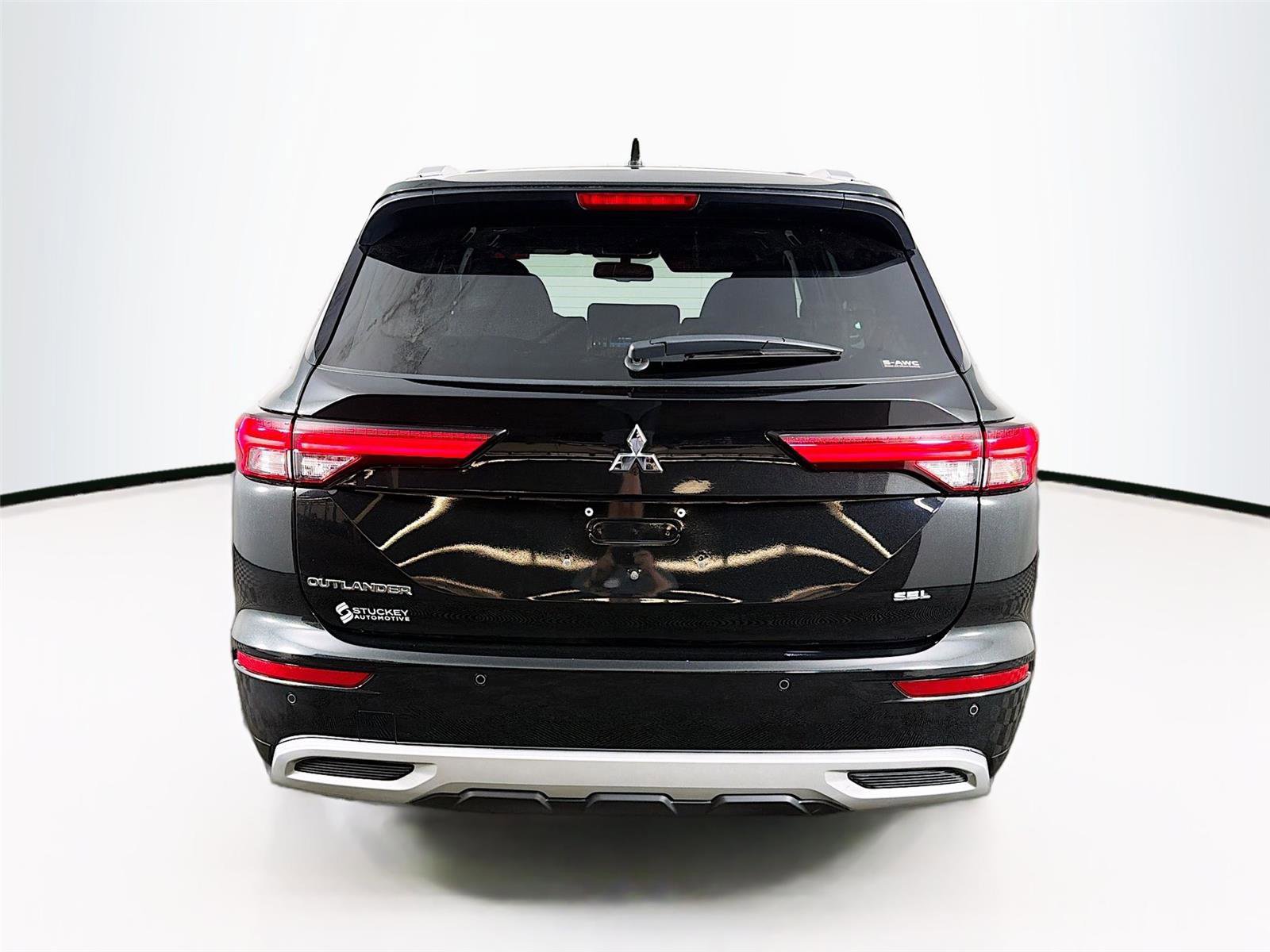 Used 2022 Mitsubishi Outlander SEL image 6