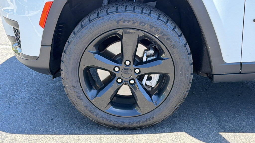 Used 2021 Jeep Grand Cherokee L Laredo AWD/4WD image 9