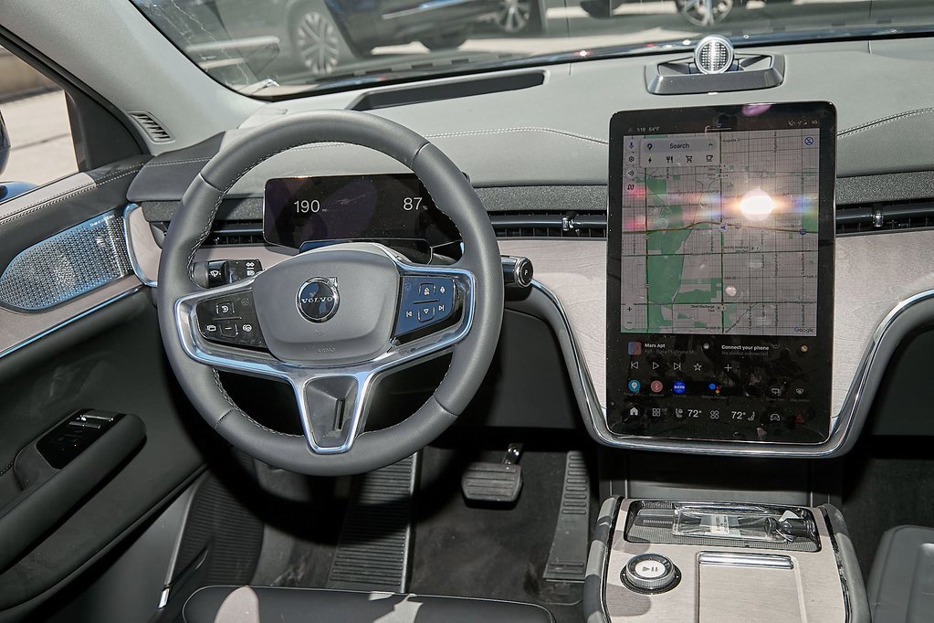 New 2025 Volvo EX90 Ultra image 24