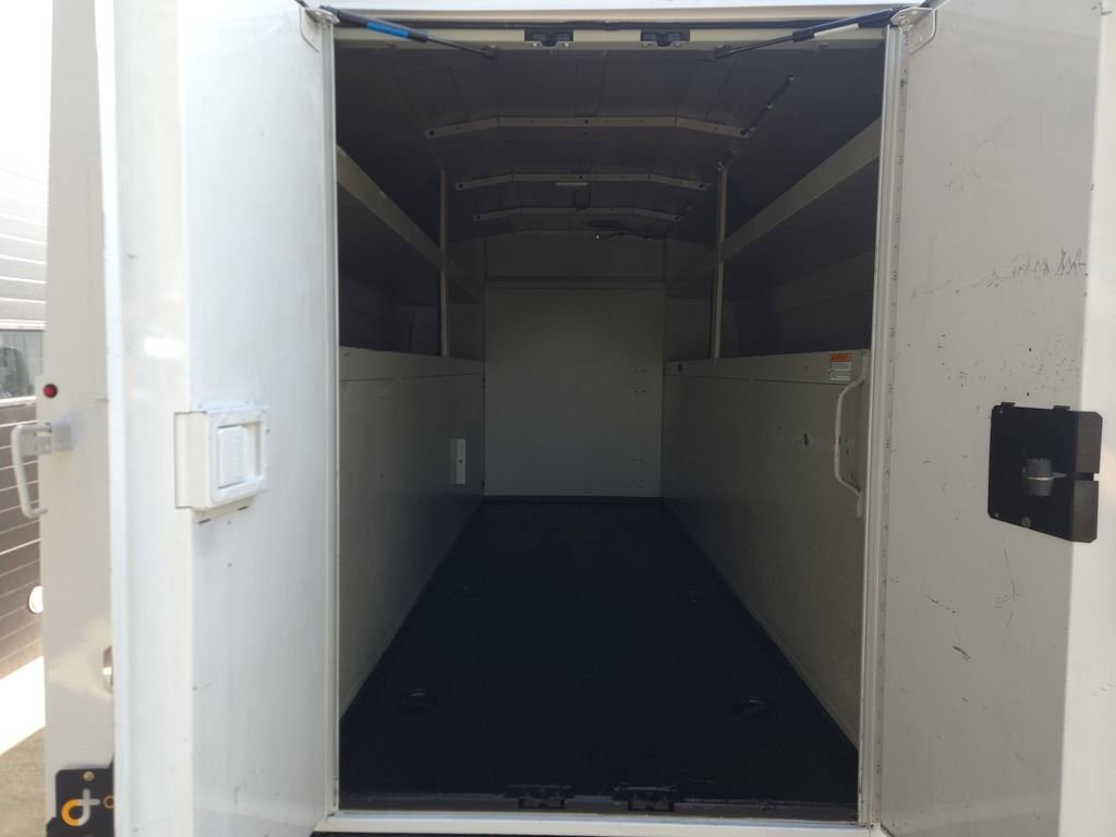 Used 2017 Chevrolet Express 3500 RWD image 11
