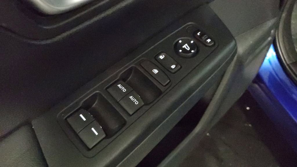 Used 2023 Honda CR-V Sport image 21