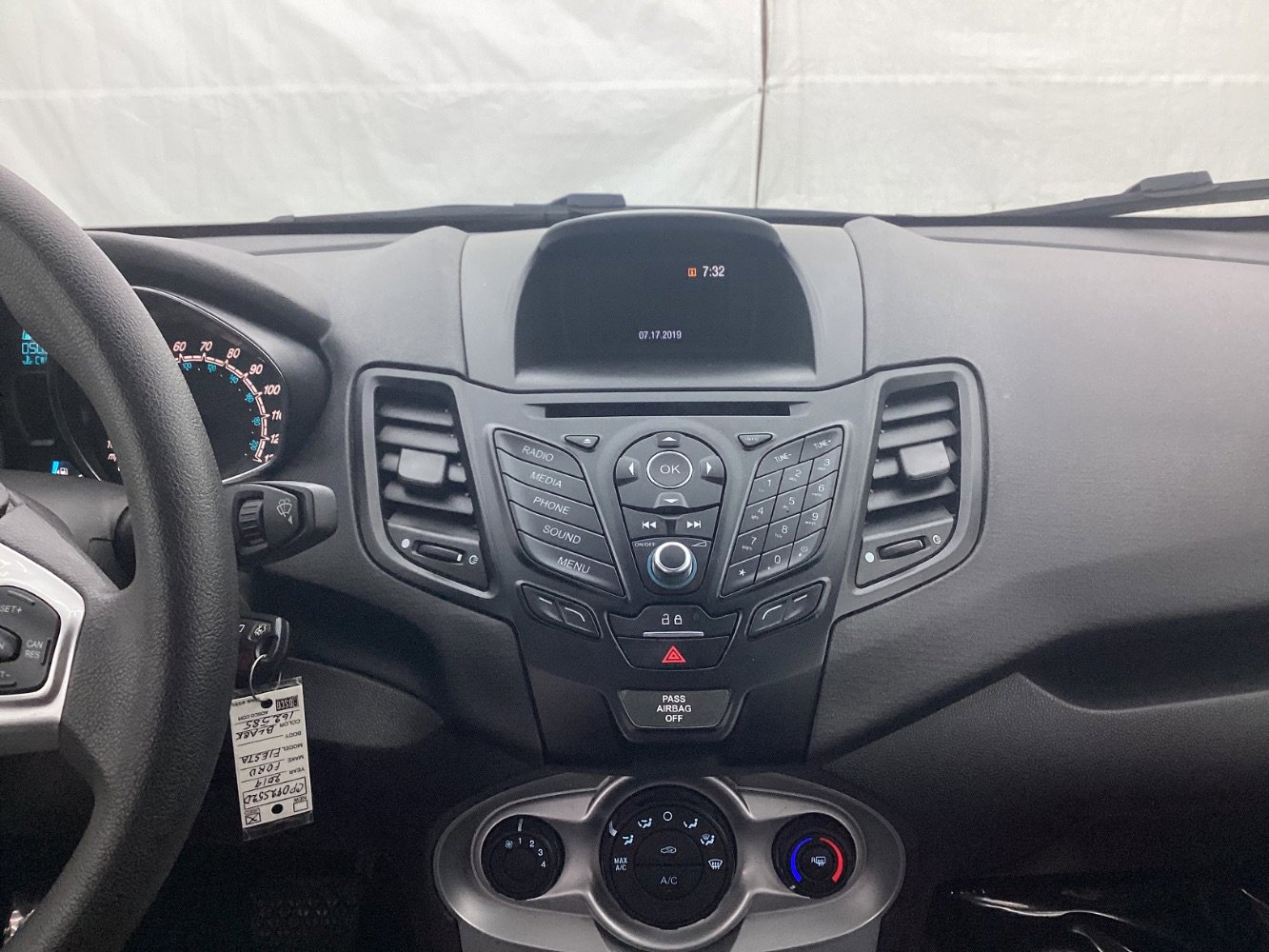 Used 2019 Ford Fiesta SE image 28