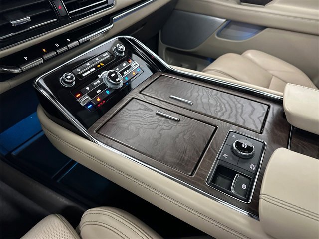 Used 2022 Lincoln Navigator Reserve image 35