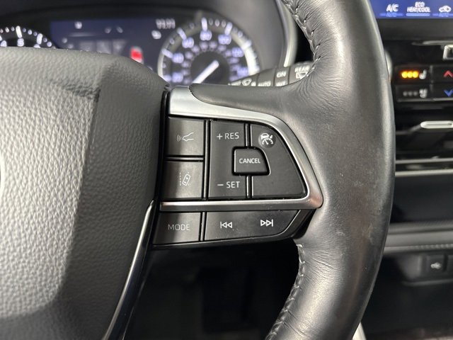 Used 2021 Toyota Highlander Platinum image 16